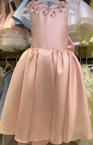 فستان الورد المزين بكرستال مع فينكه خارجيه