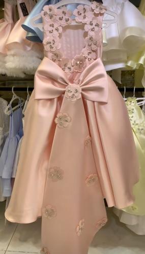 فستان الورد المزين بكرستال مع فينكه خارجيه