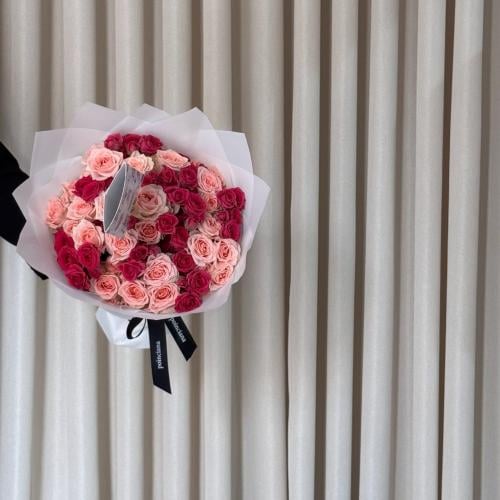 ٢٠ غصن | 20 SPRAY ROSES