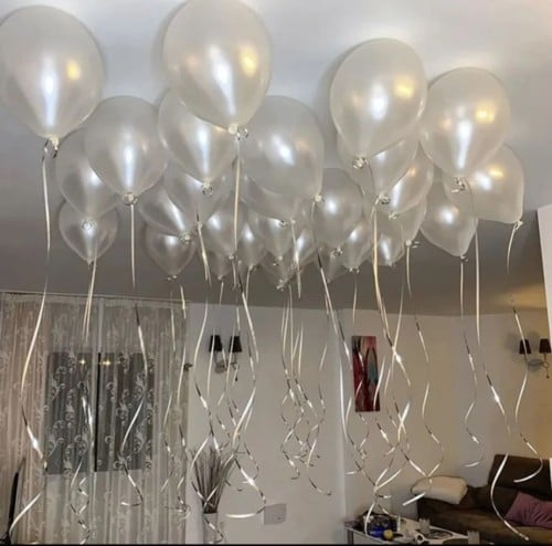 بالون ابيض هيليوم