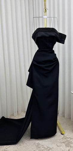 الفستان لاسود راقي