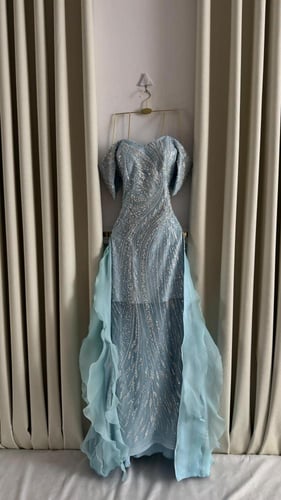 الفستان راقي لاصلي