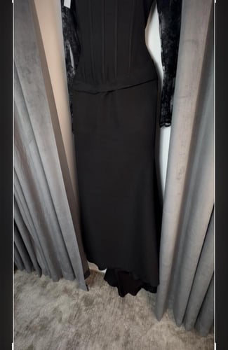 الفستان