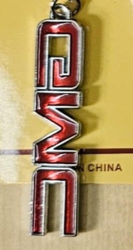 ميدالية مفاتيح سيارة اشكال مختلفة