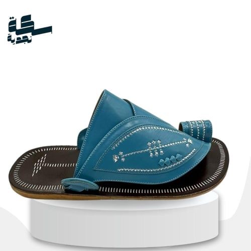 حذاء شرقي مطرز واطى ازرق