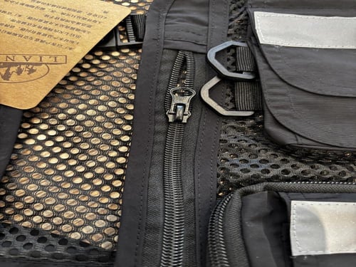 سترة متعددة الاستخدام