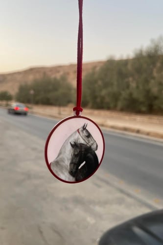 تعليقة سيارة اكريليك