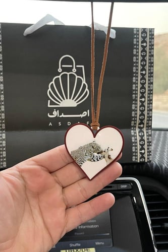 تعليقة سيارة اكريليك