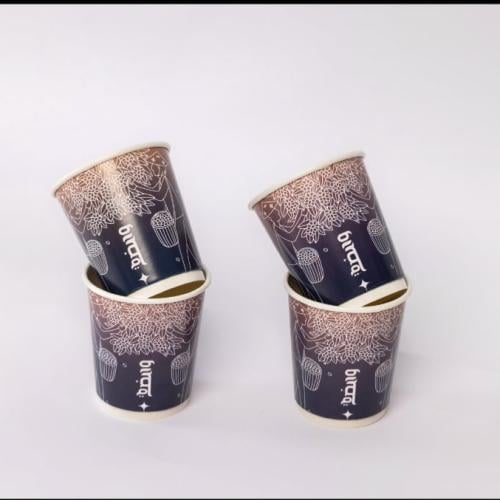 اكواب ورقية