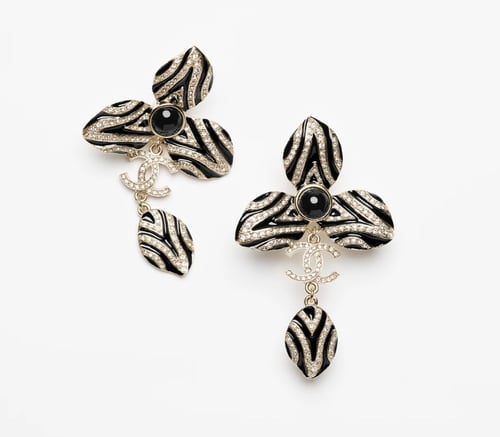 2024 اقراط شانيل حلقة بشعار سي سي ذهبي ضخمة وثقيله...