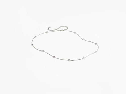 2024 قلادة شانيل طويلة معدن فضي