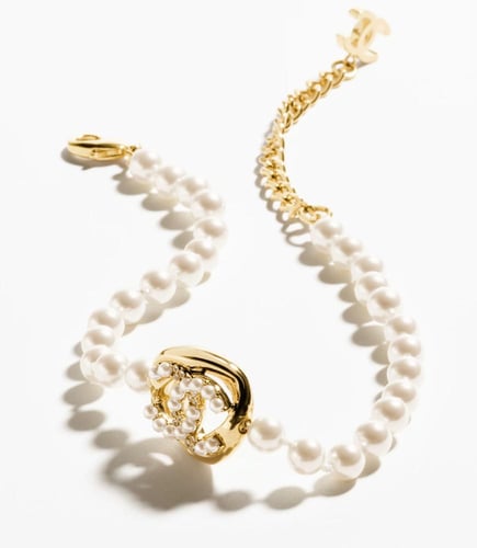 2024 قلادة شانيل شوكر لؤلؤي