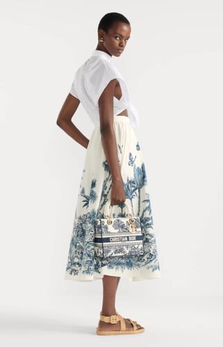 2025 تنورة ديور ديوريڤيرا بأشجار النخيل أبيض أزرق