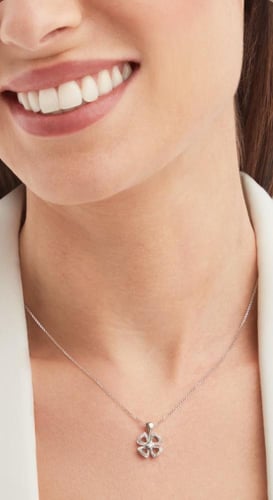 قلادة بولغاري فيوريفير فضي كريستالي ميني