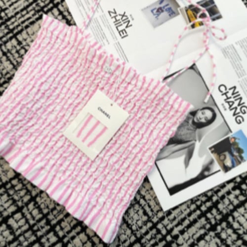 2024 قميص شانيل قطن أبيض، زهري فاتح