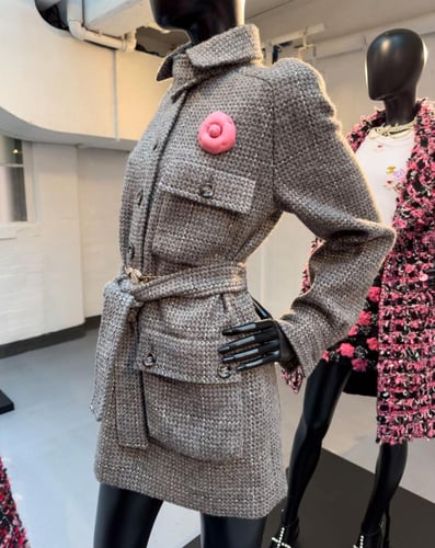 2024 فستان شانيل تويد صوفي رمادي