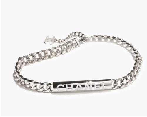 2025 قلادة شانيل شوكر سلسلة ذهبي أسود أو فضي أبيض