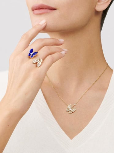 قلادة فان كليف باترفلاي فراشة ذهبي