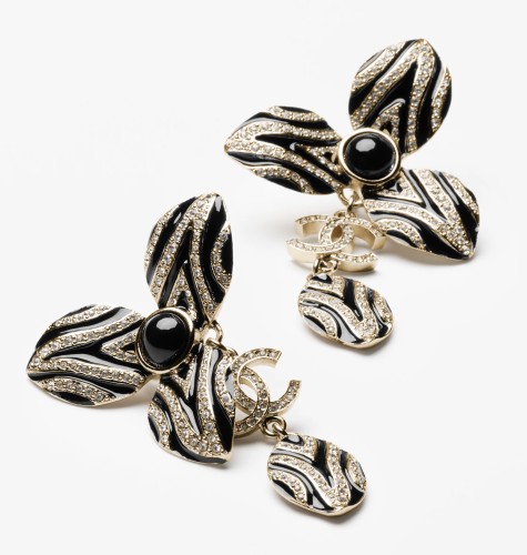 2024 اقراط شانيل حلقة بشعار سي سي ذهبي ضخمة وثقيله...