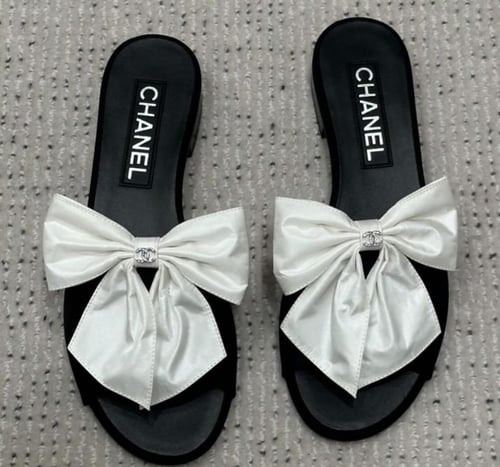 2024 حذاء شانيل جلد و حرير وردي