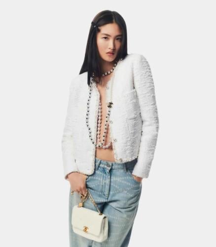 2025 سترة شانيل جاكيت تويد أبيض لؤلؤي