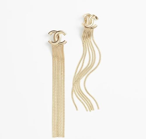2024 أقراط شانيل بدلاية طويلة ذهبية