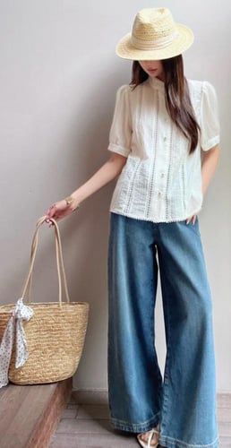 2025 قميص شانيل رسمي قصير أبيض مطرز