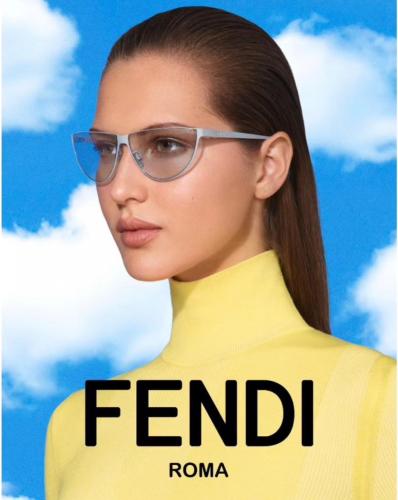 نظارة شمسية نسائية فيندي فضي ناعمة