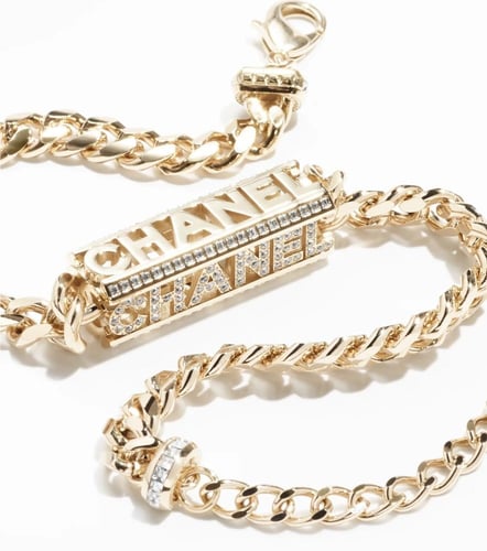2024 قلادة شانيل شوكر معدن راتنج ستراس ذهبي كريستا...