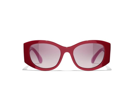 نظارة شمسية شانيل بإطار بيضاوي وردي أحمر