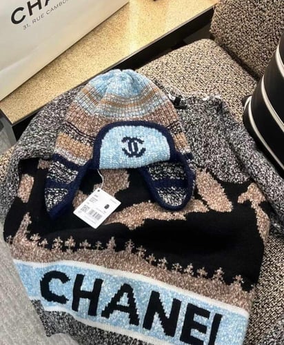 2024 قبعة شانيل بيني صوف أزرق