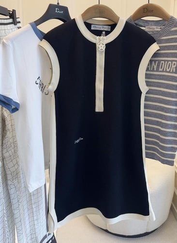 2025 فستان ديور ديوريفيرا أسود أبيض