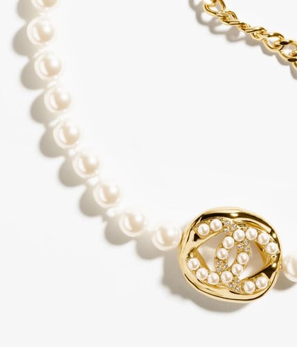 2024 قلادة شانيل شوكر لؤلؤي