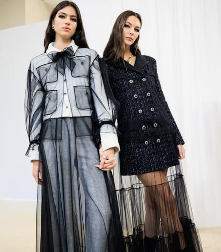 2025 معطف شانيل تويد طويل أسود