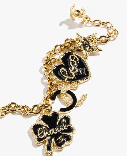 2024 قلادة شانيل بدلاية معدن ذهبي، أسود