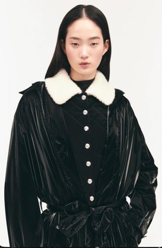 2024 بلوزون شانيل جاكيت أسود كانفا لامع