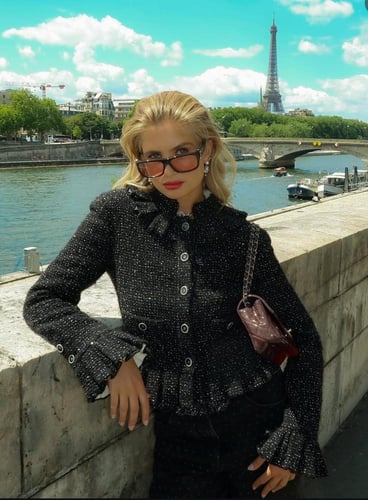 2025 سترة شانيل جاكيت تويد أسود براق فضي