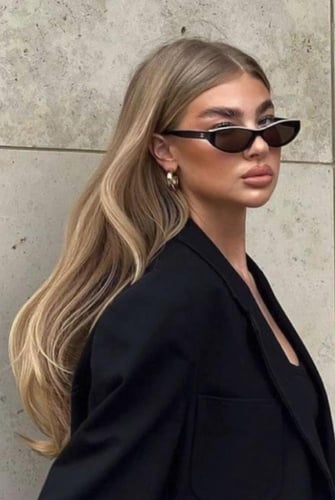 2024 نظارة شانيل شمسية بإطار بيضاوي أبيض بحروف شان...