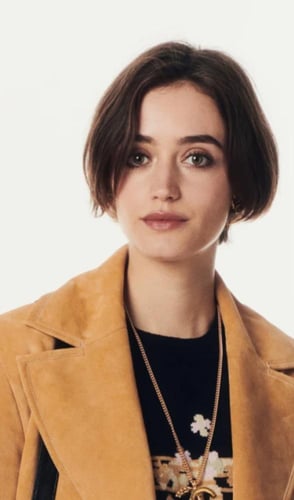 2024 اقراط شانيل غلق مسمار ذهبي