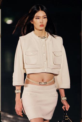 2025 جيليه شانيل أوف وايت بجيوب أمامية