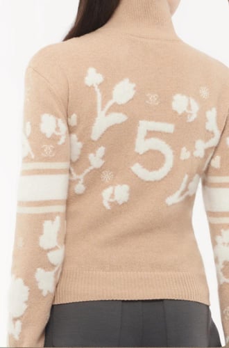 كنزة شانيل صوفية بلوفر شتوي بيج بنقشات كوكو نيج