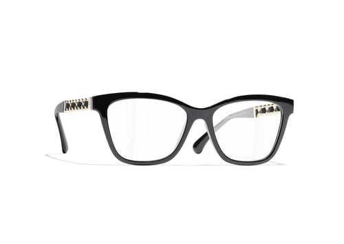 نظارات شانيل طبية بإطار مربّع