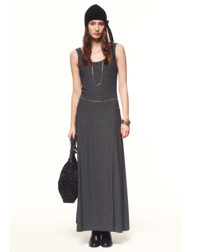 2024 فستان شانيل جيرسي أسود بطبعات CC