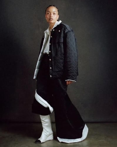 2025 معطف شانيل أسود للتزلج