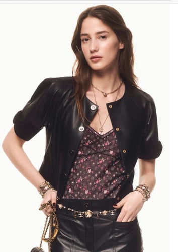 2024 سترة شانيل جاكيت جلد أسود قصير الأكمام