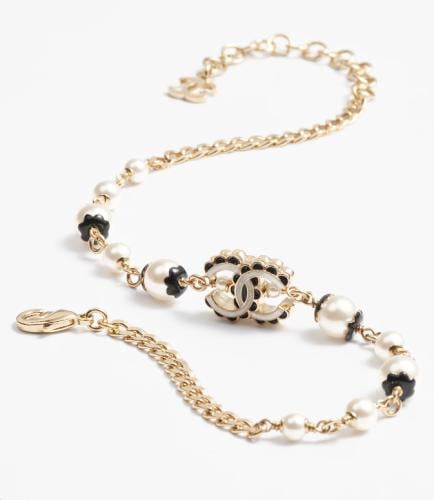 شوكر شانيل ذهبي أبيض لؤلؤي رمادي أسود