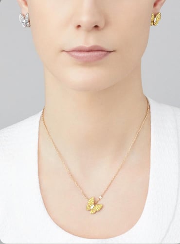 قلادة فان كليف تو باترفلاي فراشة ذهبي أصفر