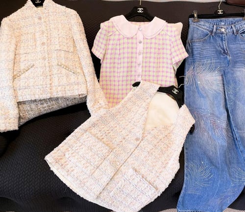 2025 قميص شانيل توب تويد وردي أخضر فاتح بأزرار ويا...