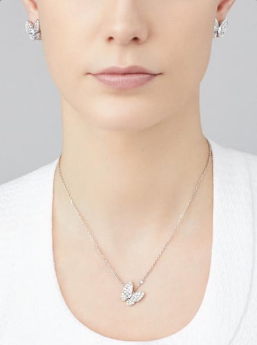 قلادة فان كليف تو باترفلاي فراشة فضي أبيض
