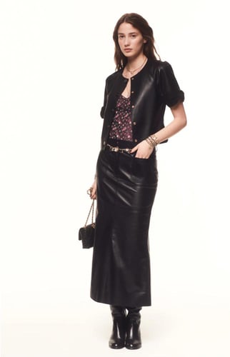 2024 سترة شانيل جاكيت جلد أسود قصير الأكمام